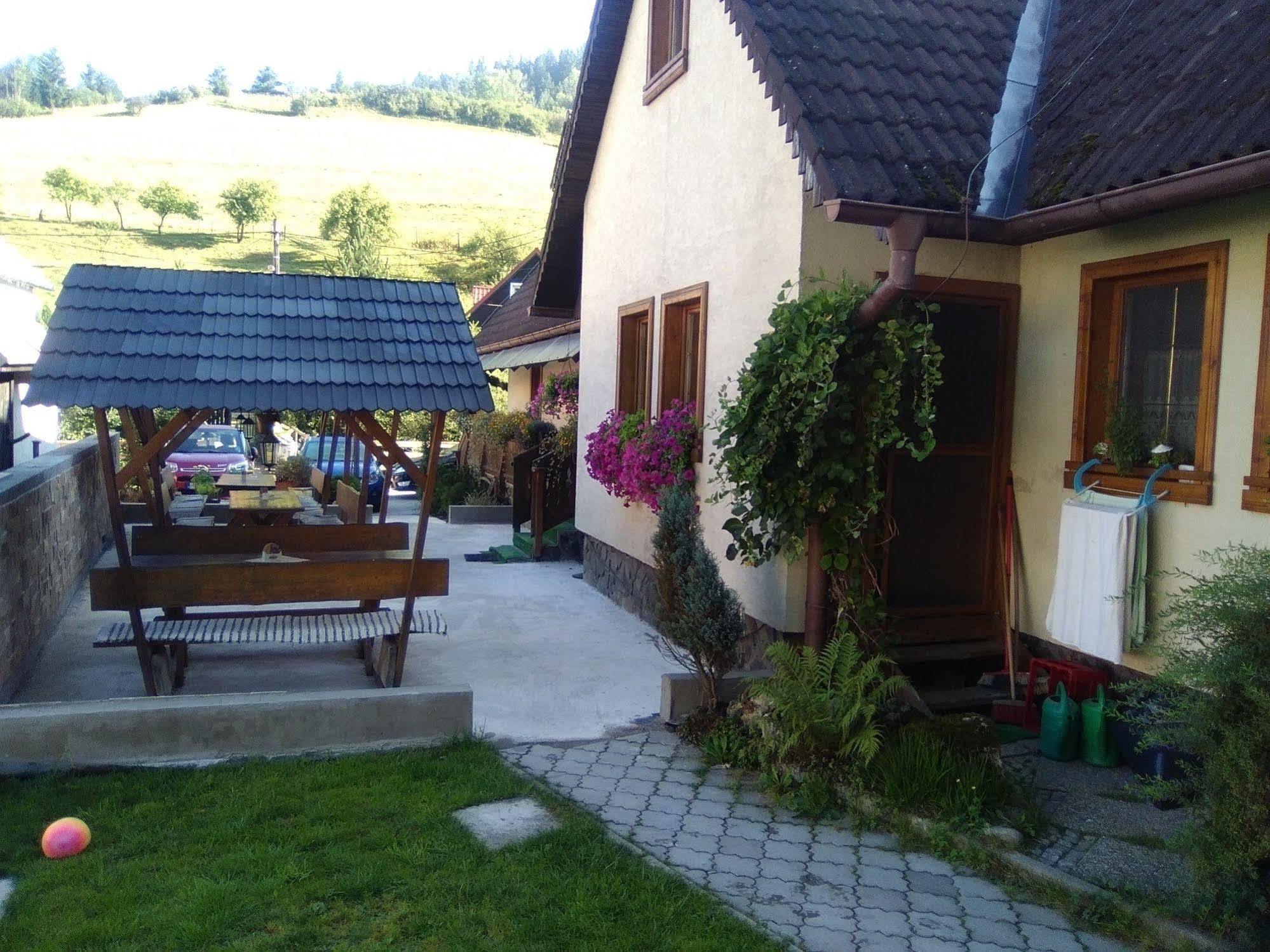 Penzion Lestiny Extérieur photo